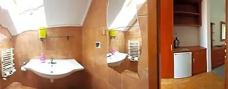 Letnia Przystan Rowy Hotel